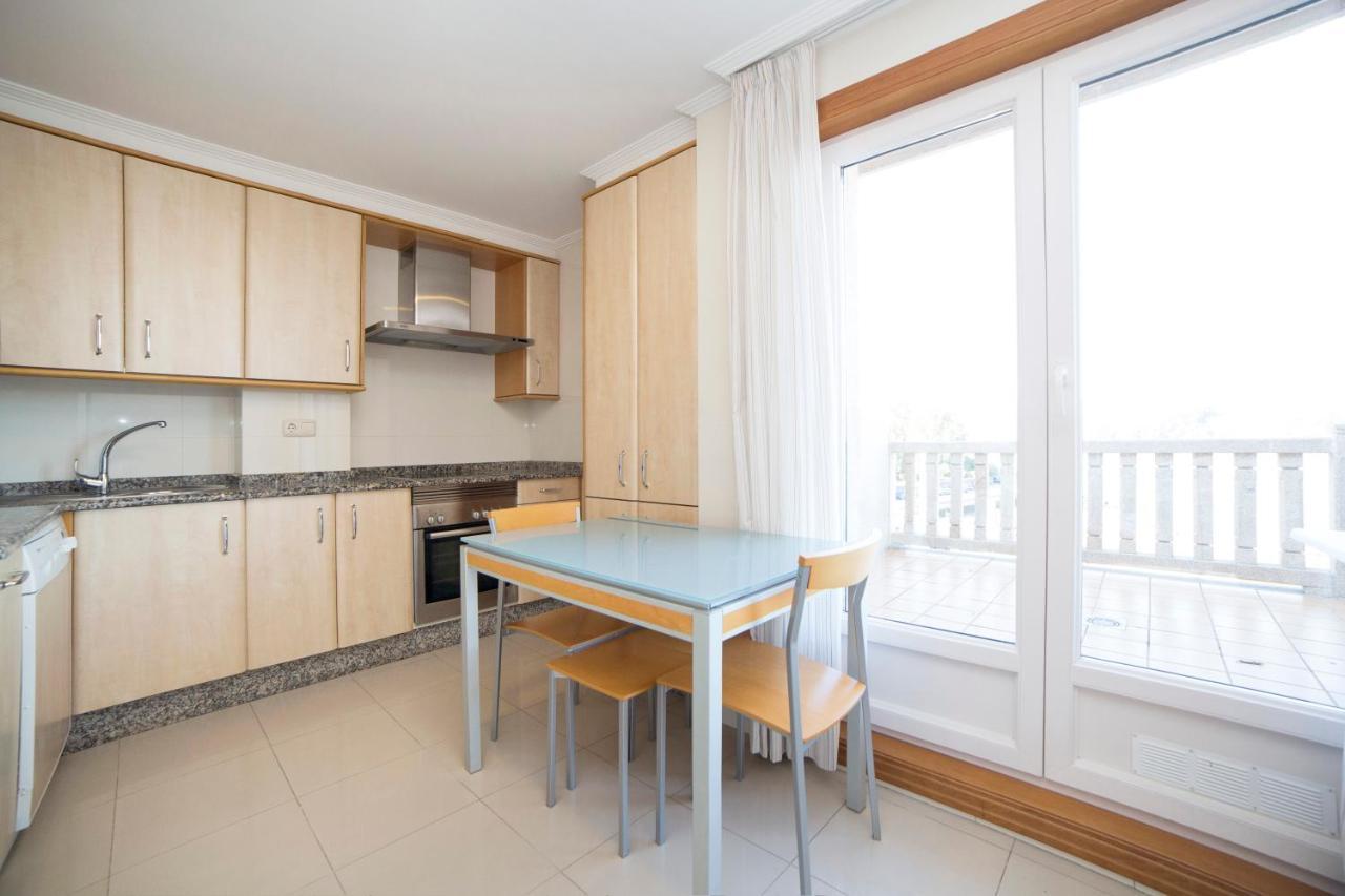 Apartamentos Ria De Bayona Байона Экстерьер фото