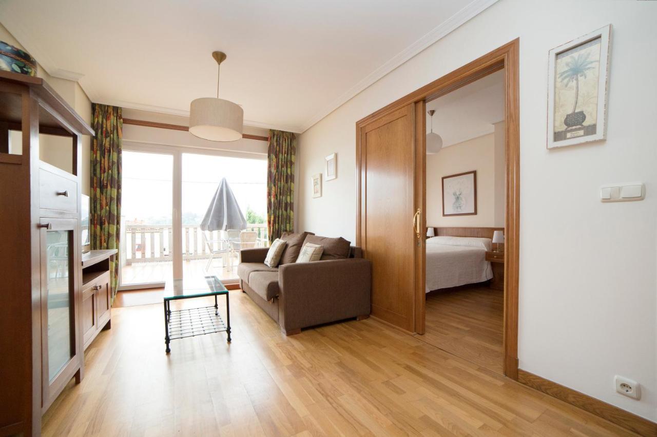 Apartamentos Ria De Bayona Байона Экстерьер фото