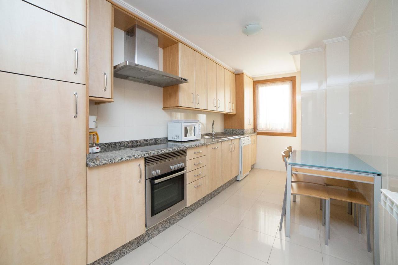 Apartamentos Ria De Bayona Байона Экстерьер фото