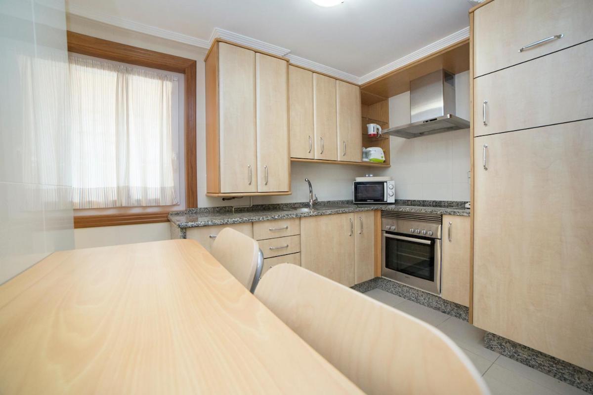 Apartamentos Ria De Bayona Байона Экстерьер фото