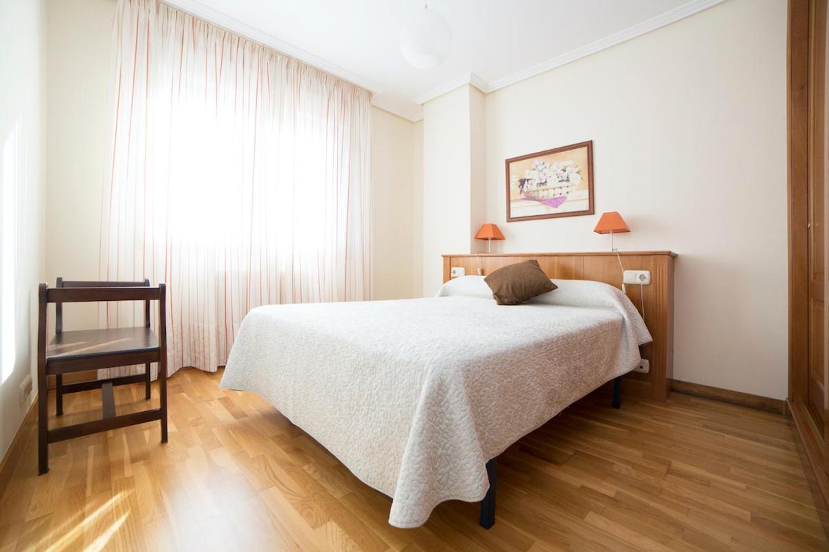 Apartamentos Ria De Bayona Байона Экстерьер фото