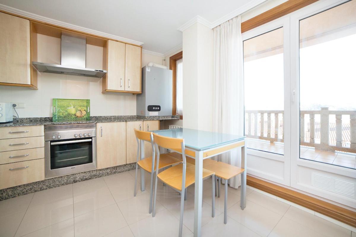 Apartamentos Ria De Bayona Байона Экстерьер фото