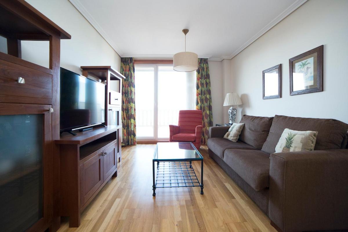 Apartamentos Ria De Bayona Байона Экстерьер фото