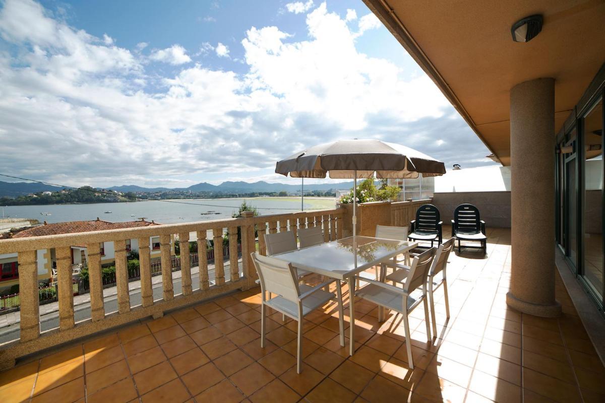 Apartamentos Ria De Bayona Байона Экстерьер фото