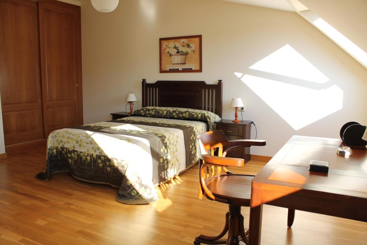 Apartamentos Ria De Bayona Байона Экстерьер фото